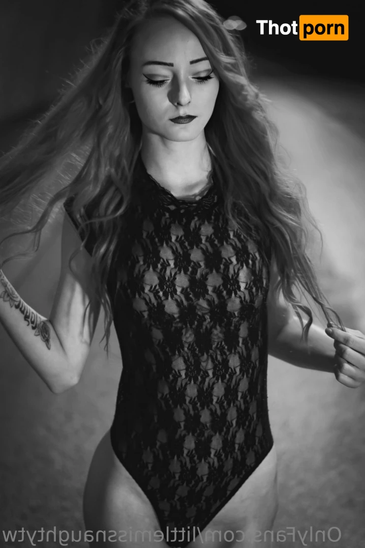 LittleMissNaughty 14737023