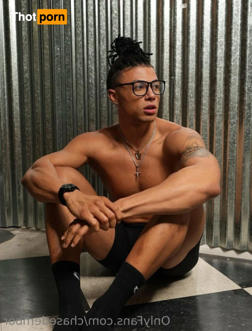 Chase DeMoor 🍆💦😩💛 15263948