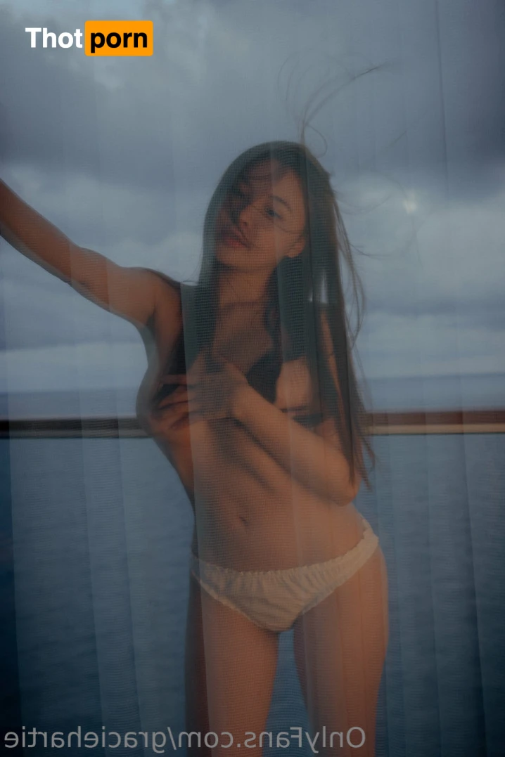 GRACIE HARTIE | #1 ASIAN ON OF 16435460