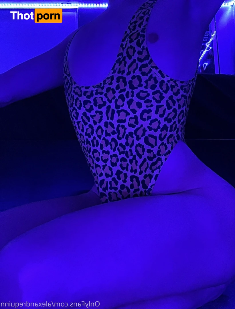 alexandrequinn 14767906