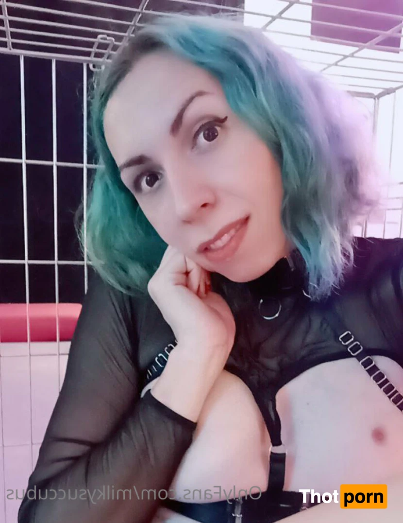 Nia Fox FREE Onlyfans 13579487