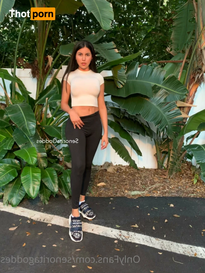 senoritagoddes 16360201