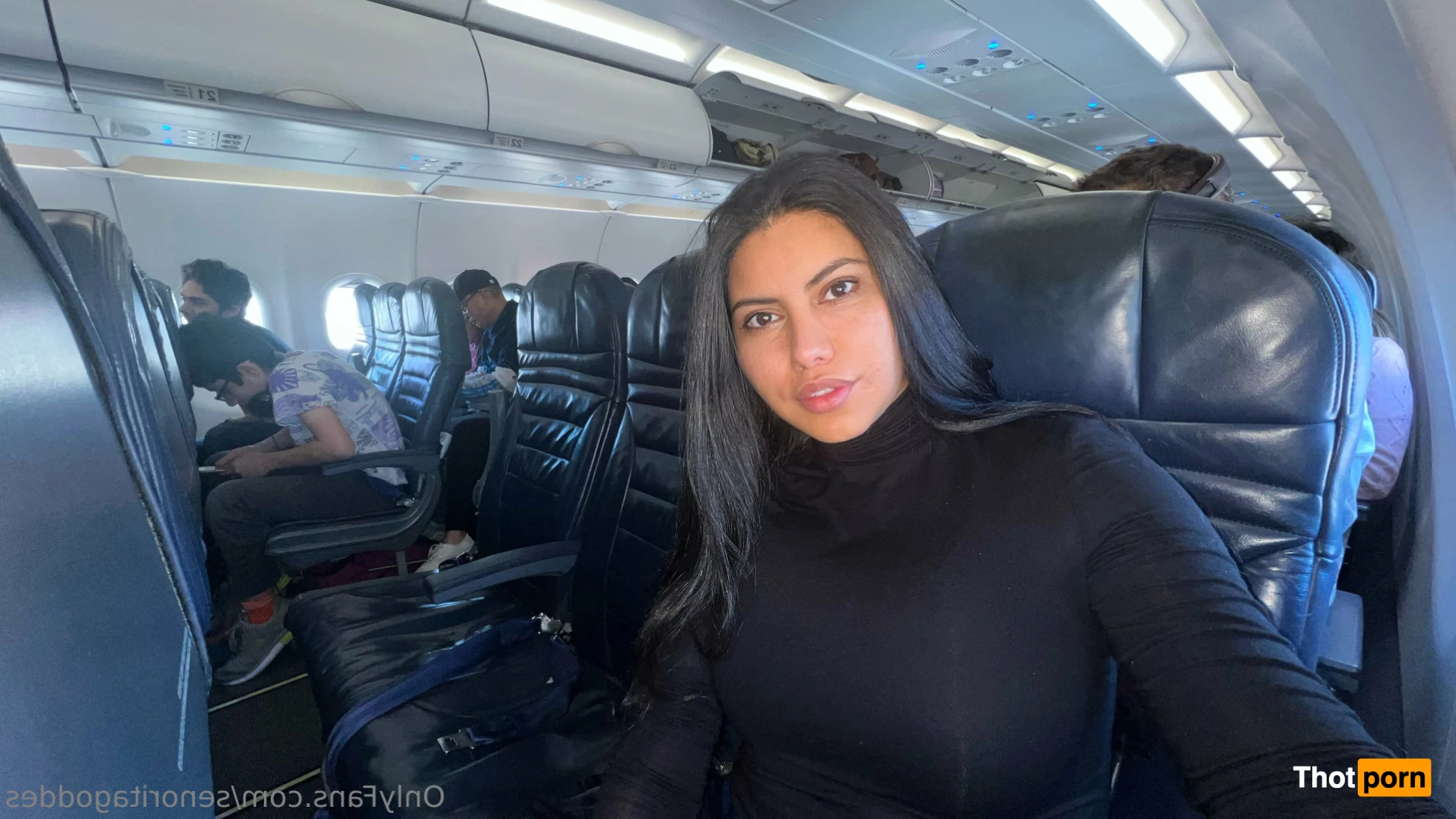 senoritagoddes 16360355