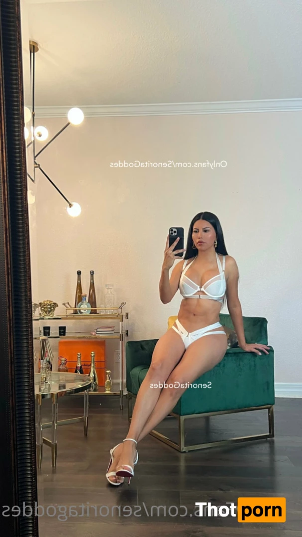 senoritagoddes 16360399