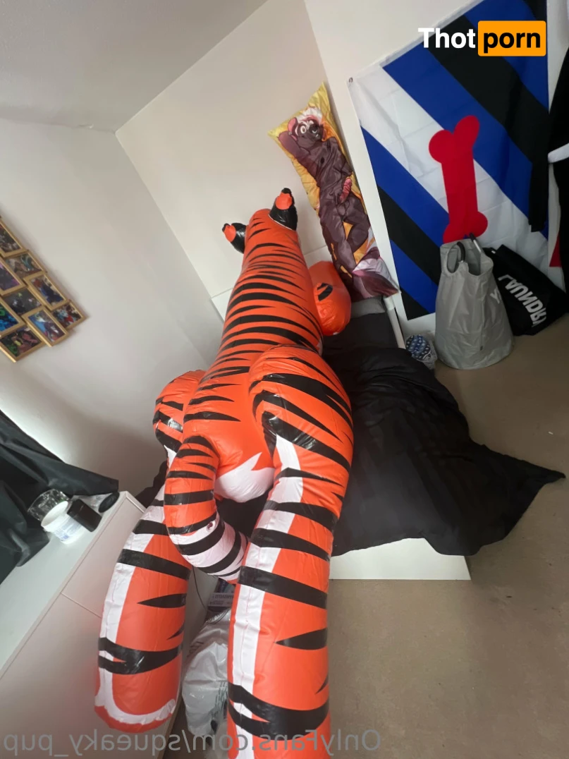 Squeaky_pup 13847835