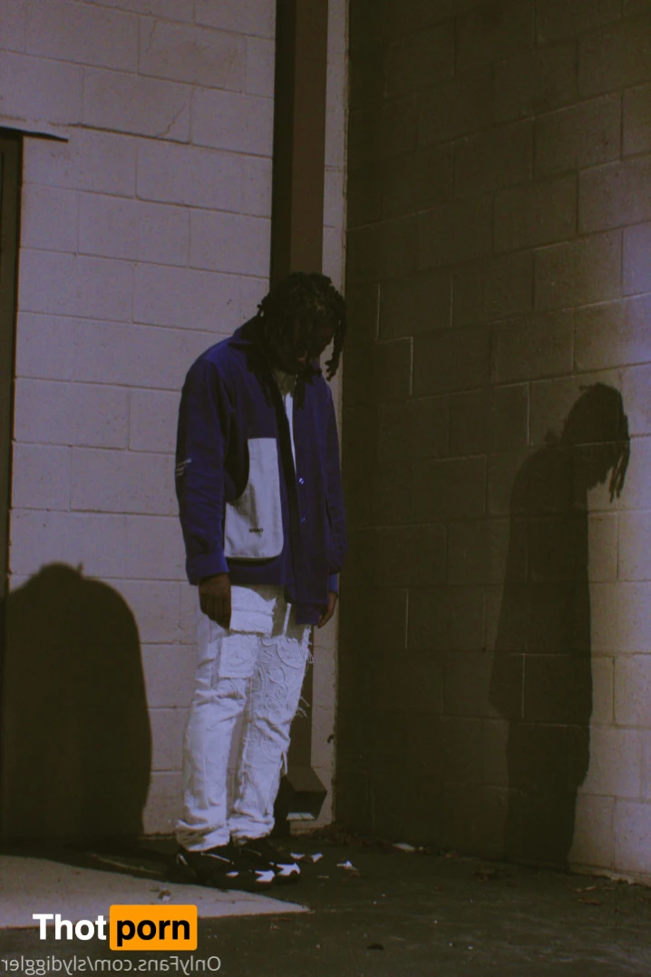 Sly Diggler 15340617