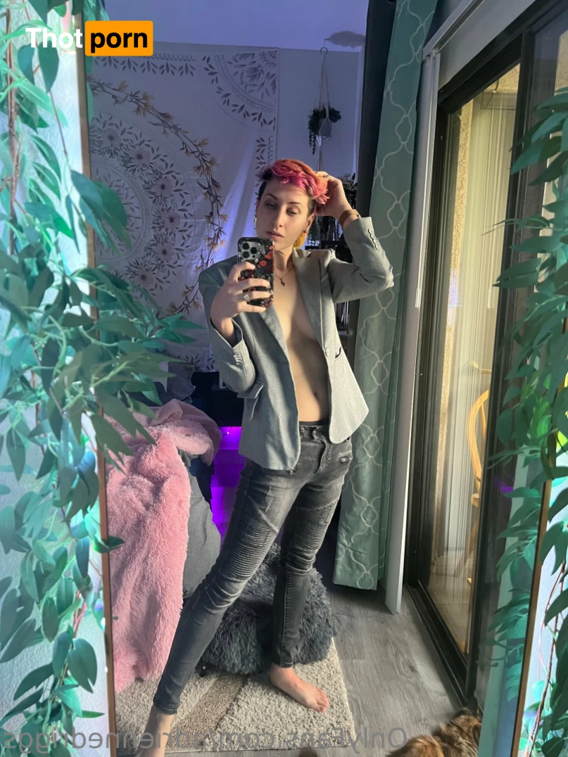 Yo Adrienne Driggs 15750884