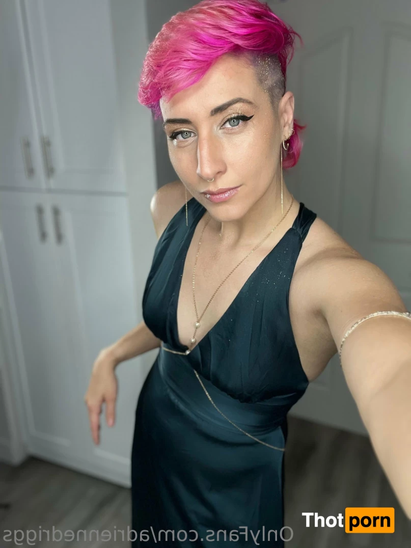 Yo Adrienne Driggs 15754608