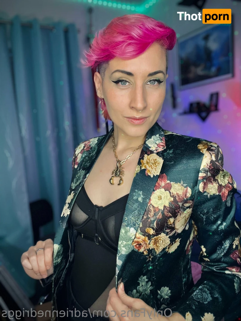 Yo Adrienne Driggs 15758890