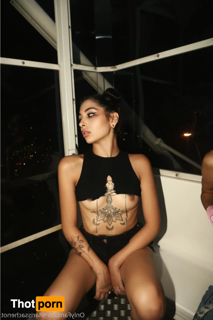 Larissa Chenot 15430264