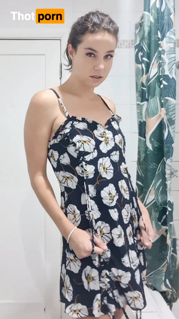 Hayley Green 16381489