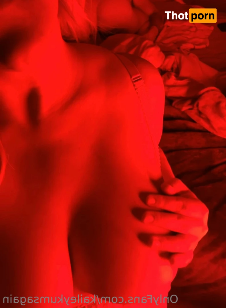 Kailey Kums 🎀 14086776