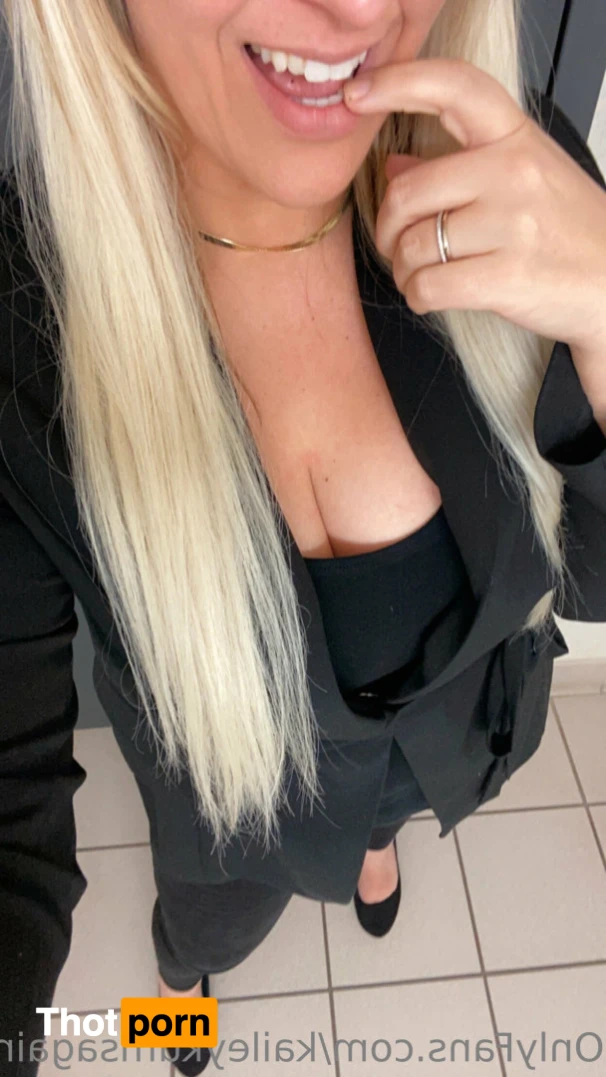 Kailey Kums 🎀 14123075