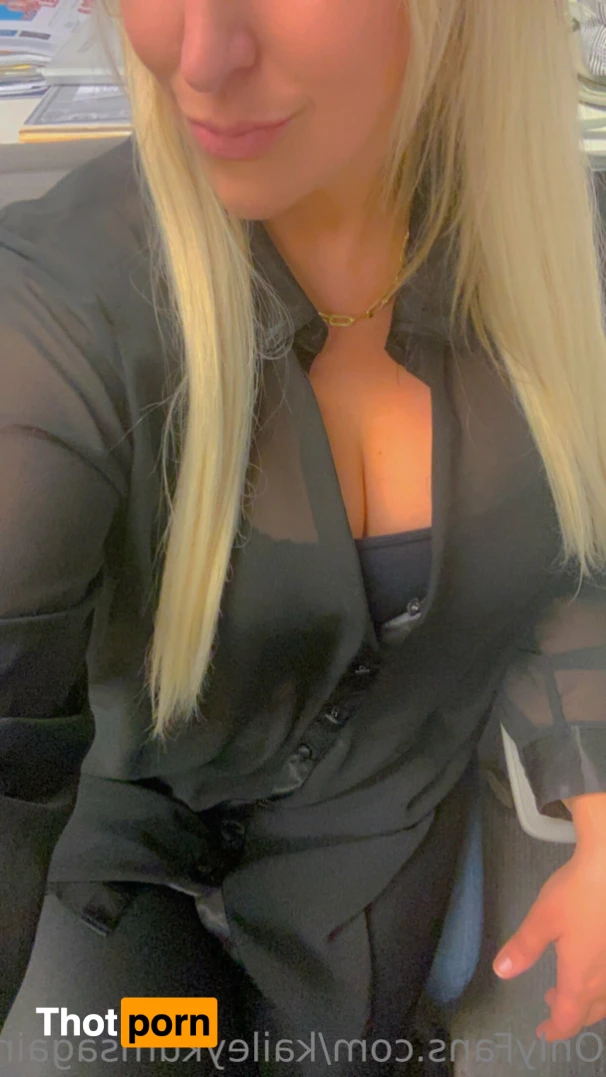 Kailey Kums 🎀 14127342