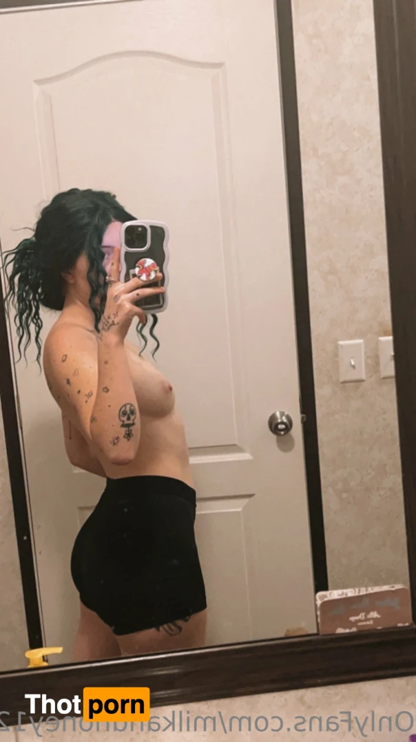 milkandhoney1201 14248482