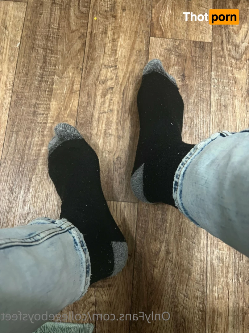 College Boys Feet 🔞 14644153