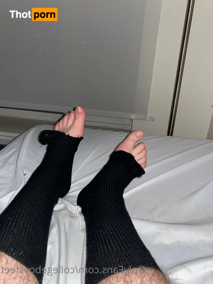 College Boys Feet 🔞 14644240