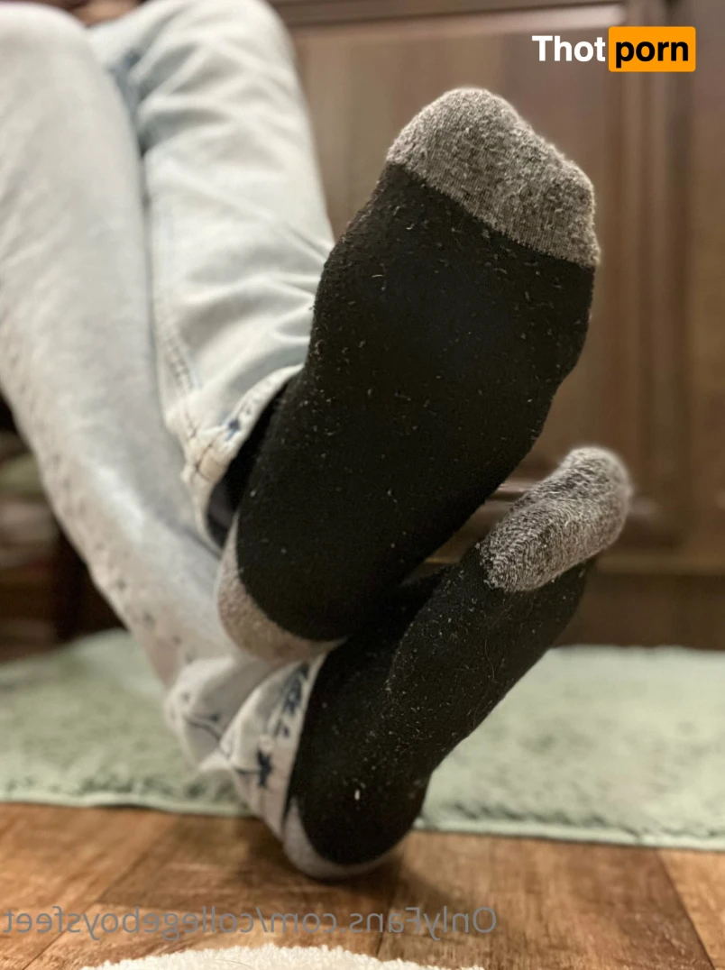 College Boys Feet 🔞 14644295