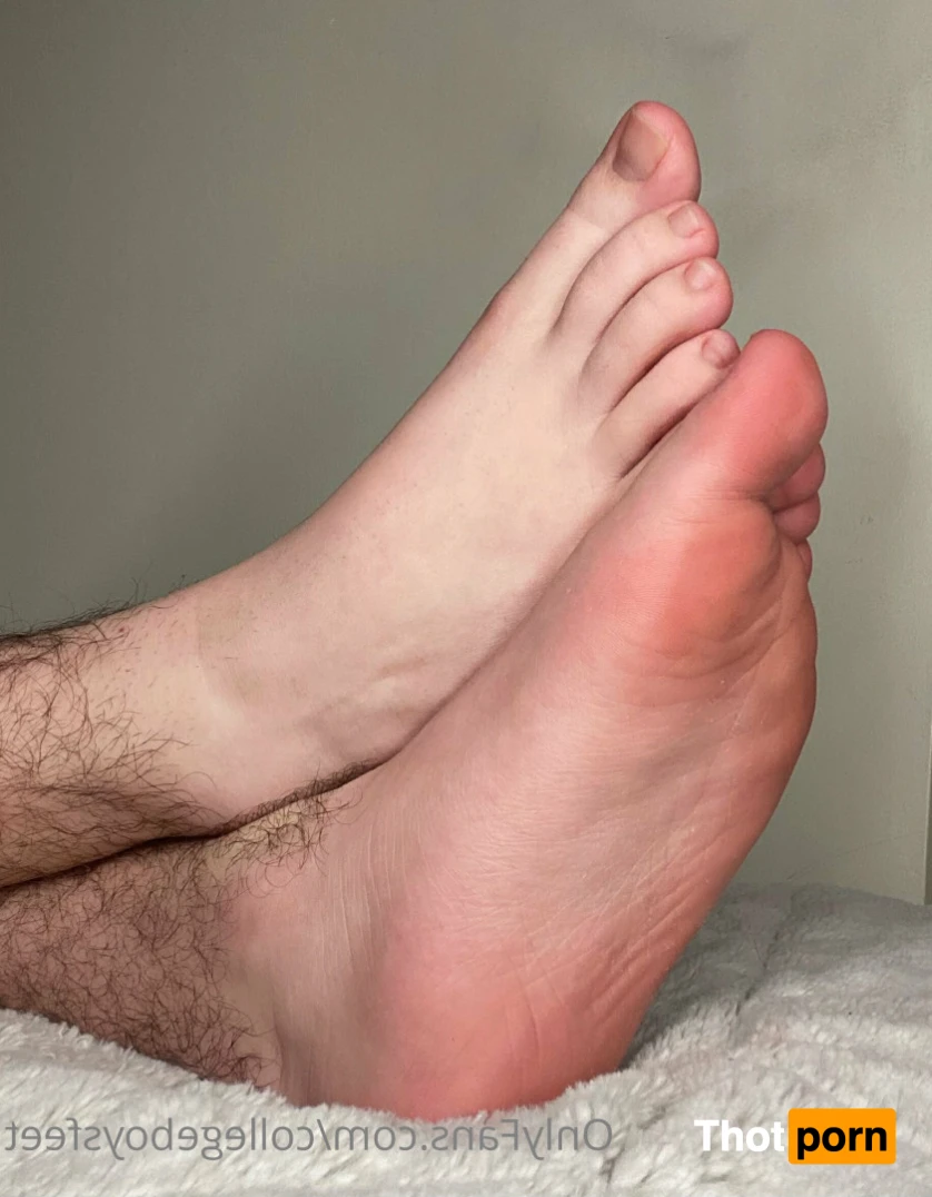 College Boys Feet 🔞 14644571