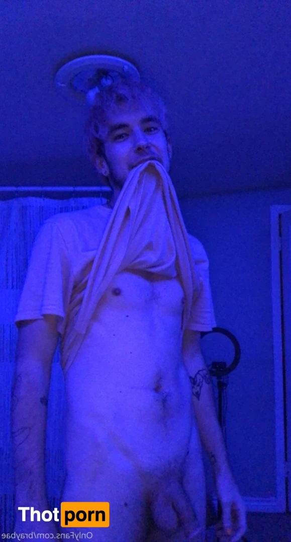 Show me your butthole 11847035