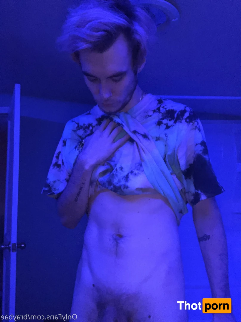 Show me your butthole 11850009