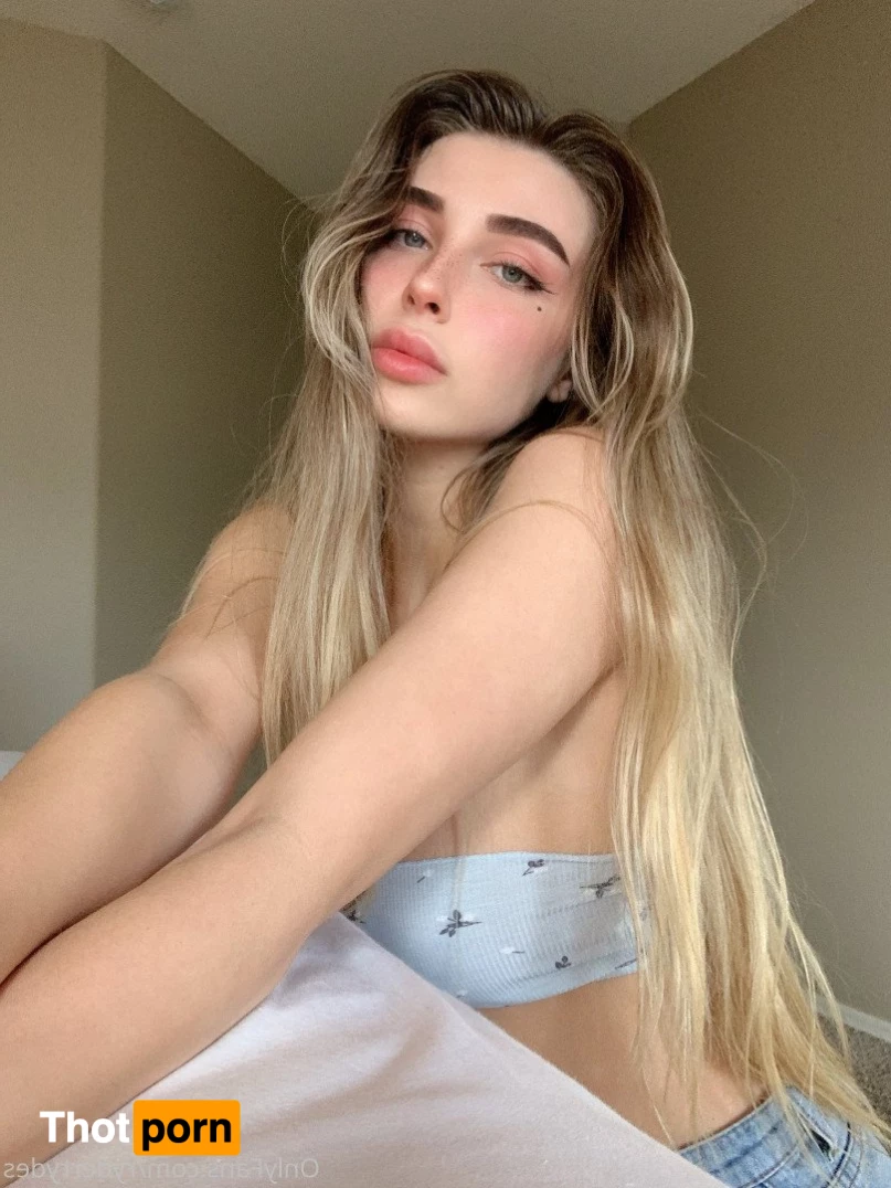 Ray of sun☀️✨ 1000918