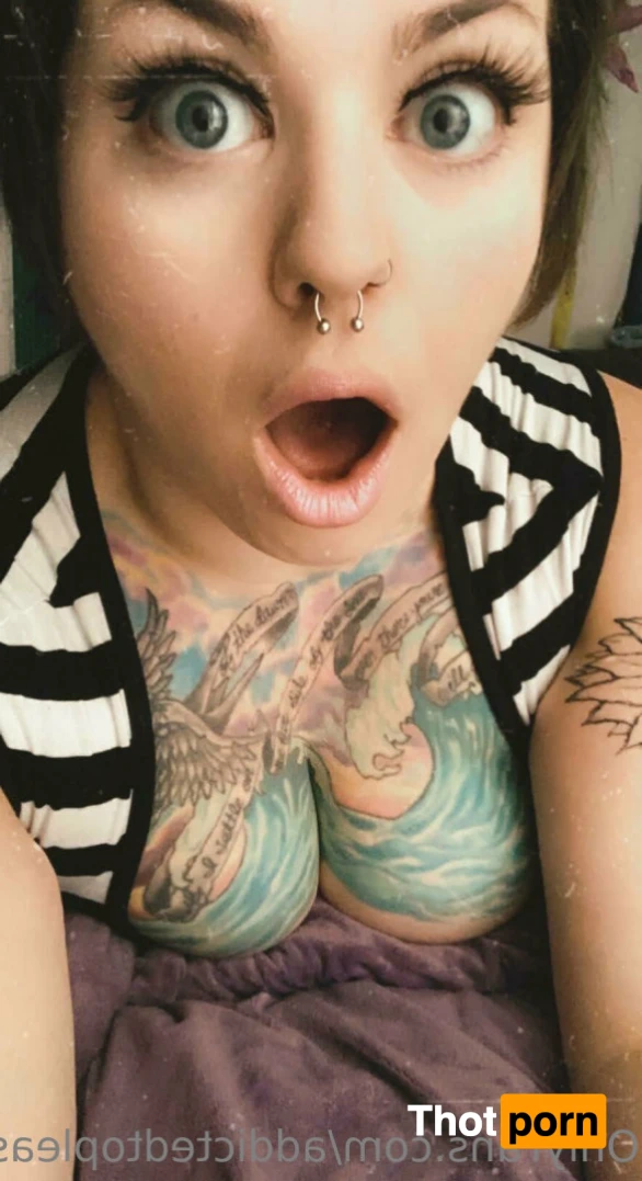 Nicole Maron 15295649