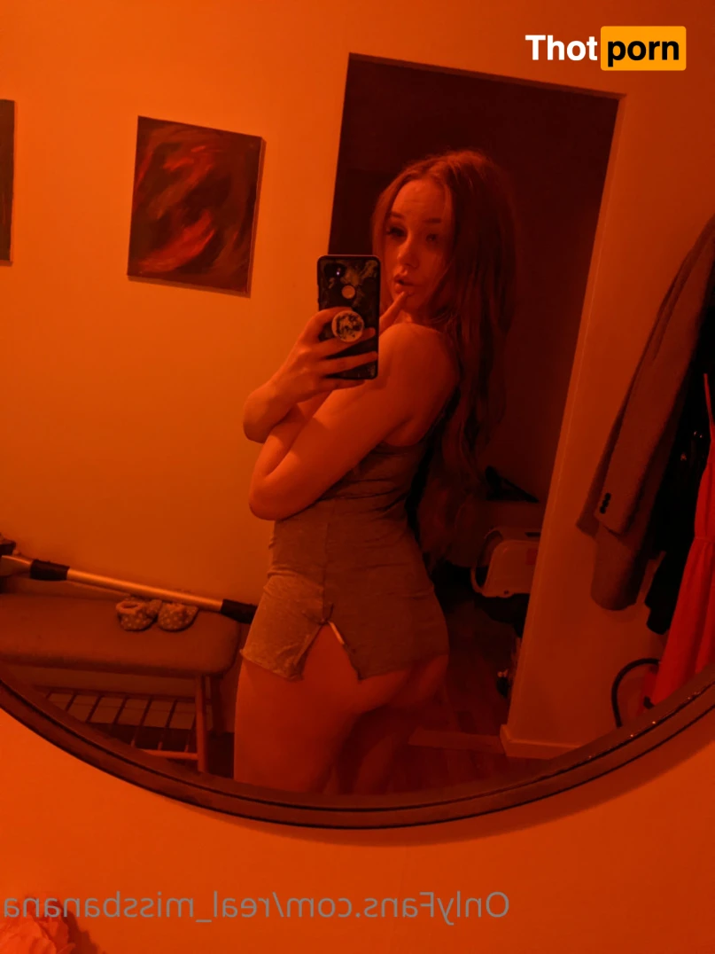 Miss Banana 13112526