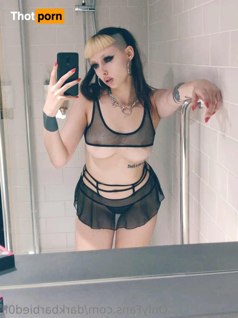 darkbarbied0ll 15540033