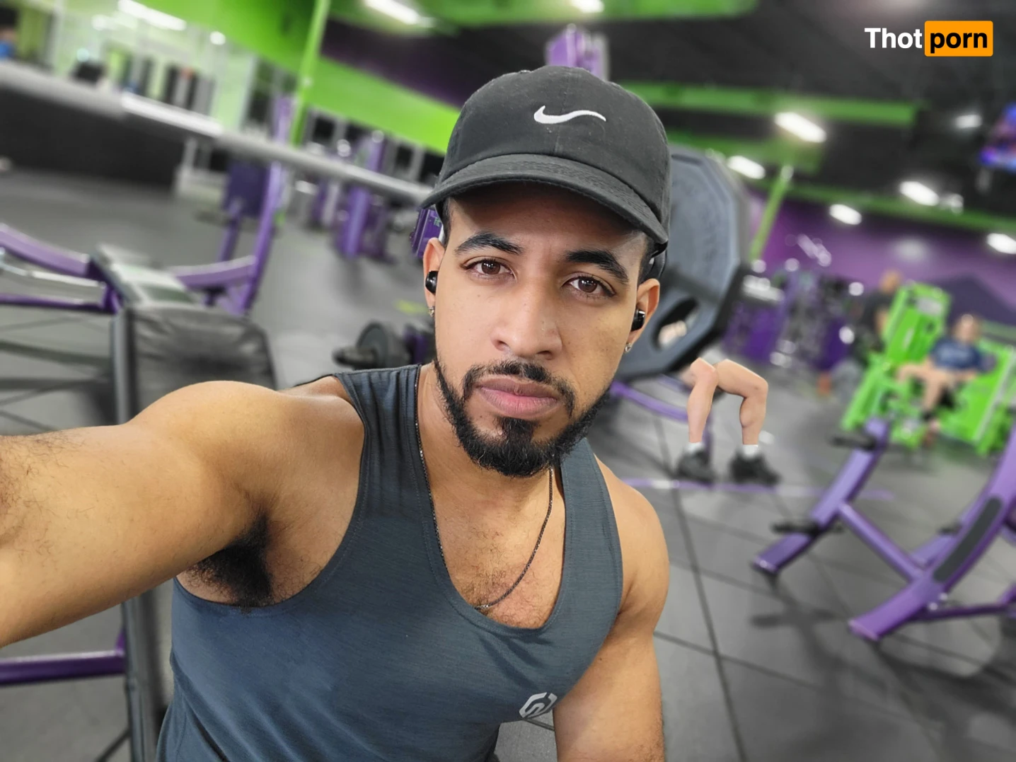 Rodrigo Amor 12050120