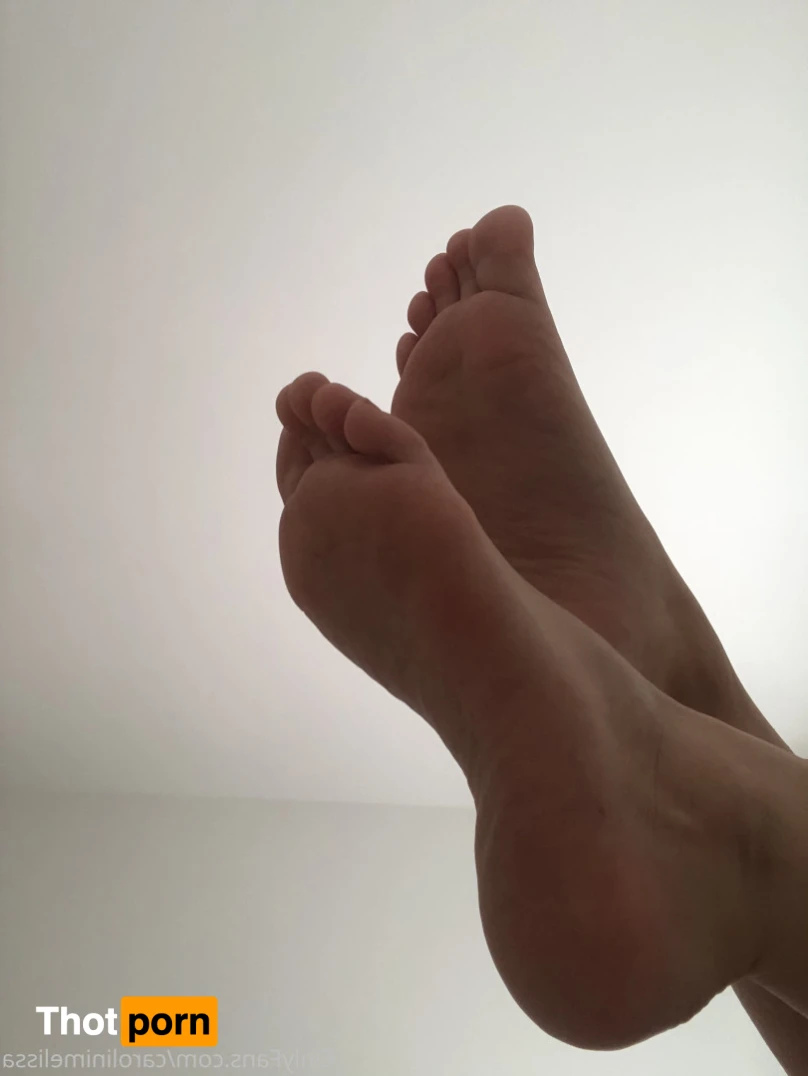 Melissa Carolini 12640492