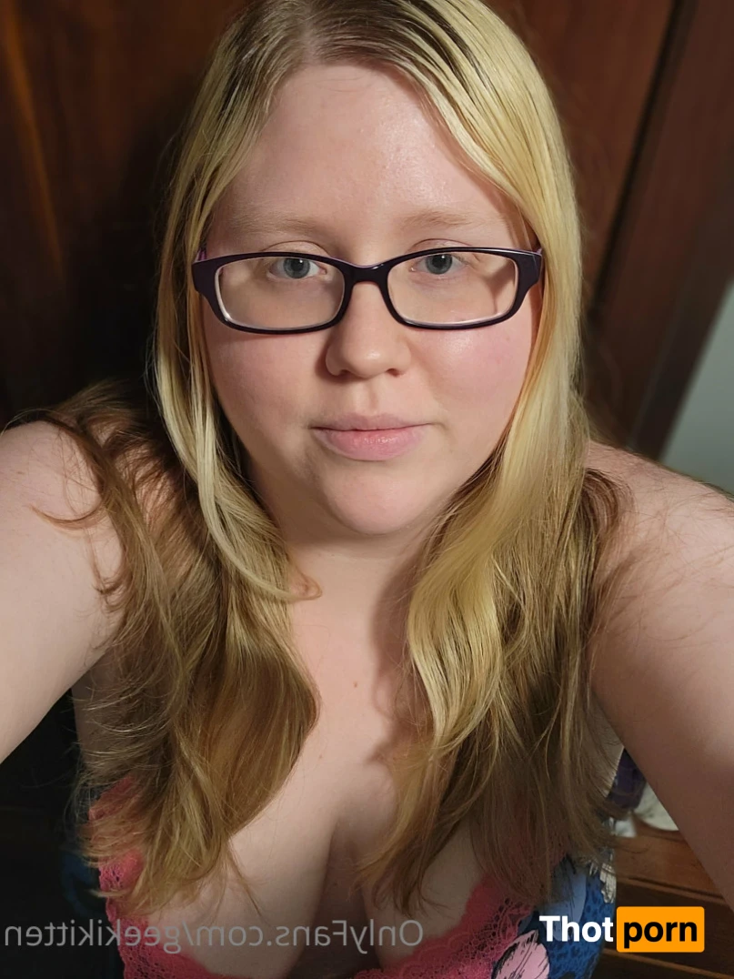 GeekiKitten 12908886