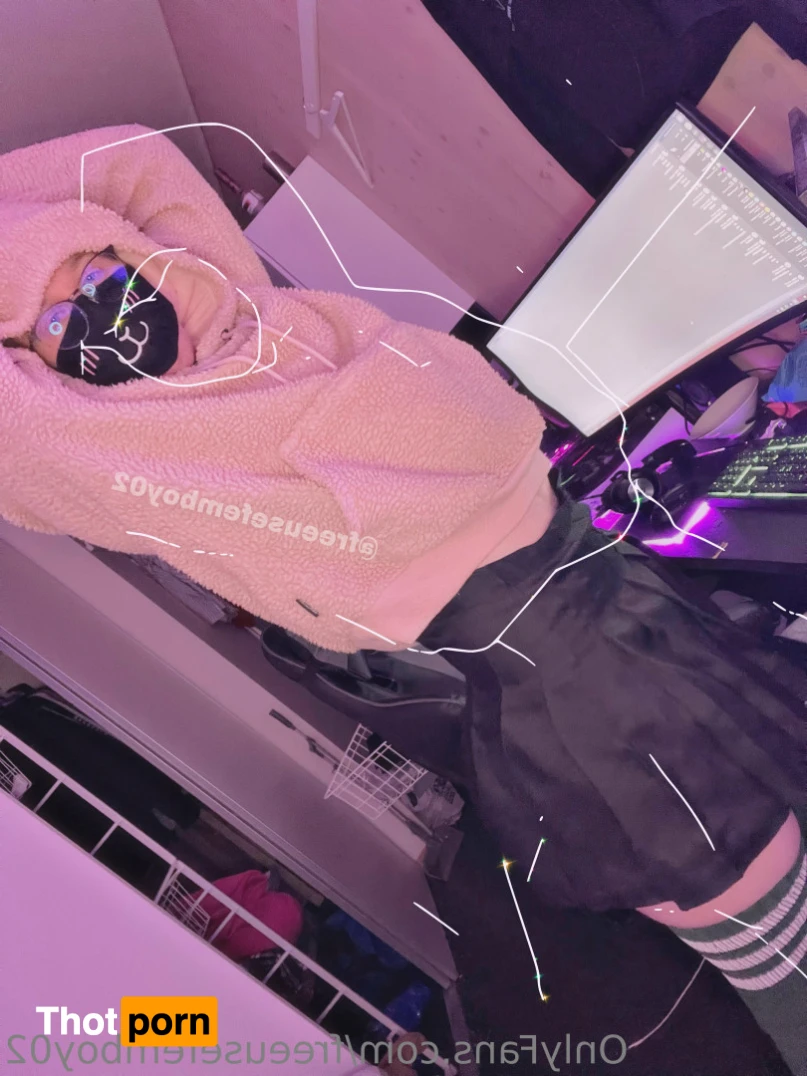 Catboy Seykoツ💜😼 13020508