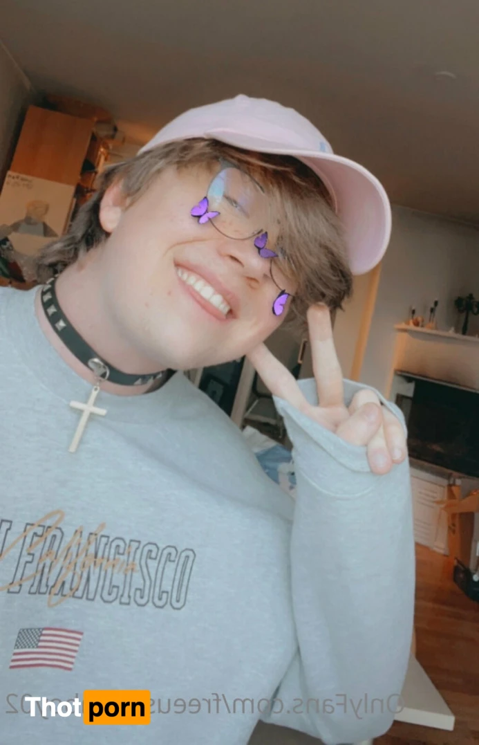 Catboy Seykoツ💜😼 13021191