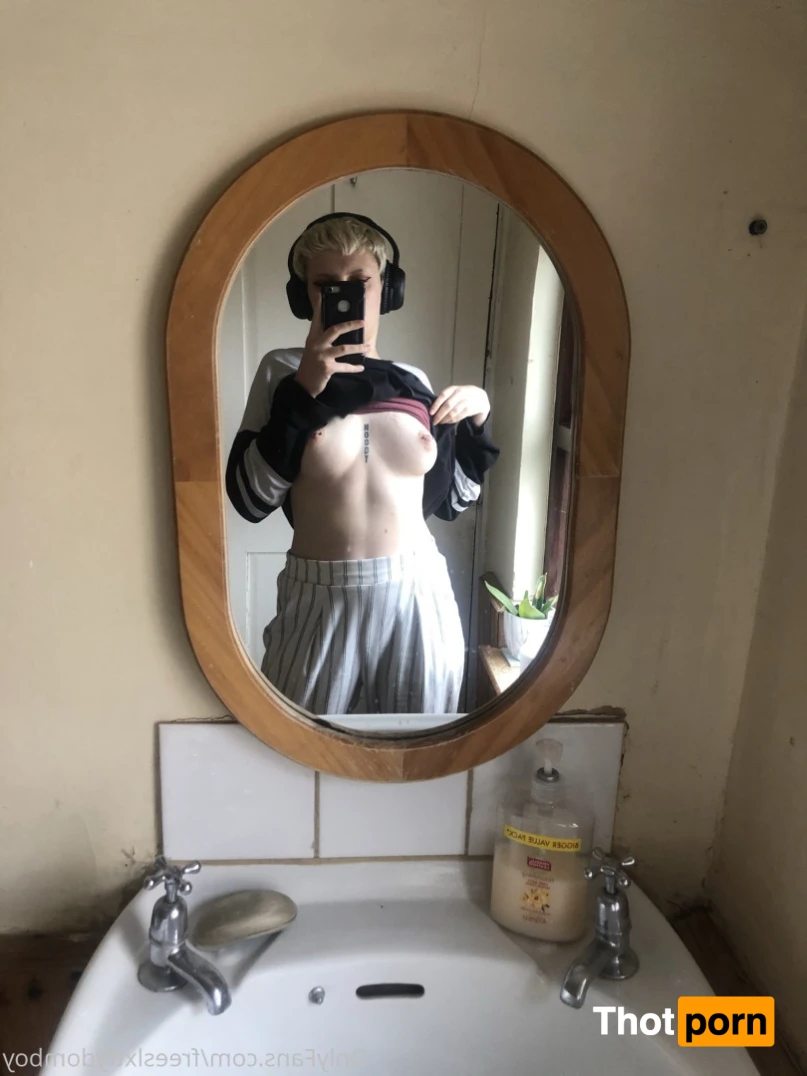 FREE Willow 13022251