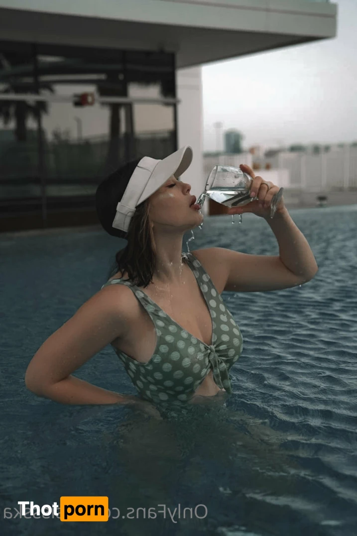 🌸Abby Lee🌸 13041147