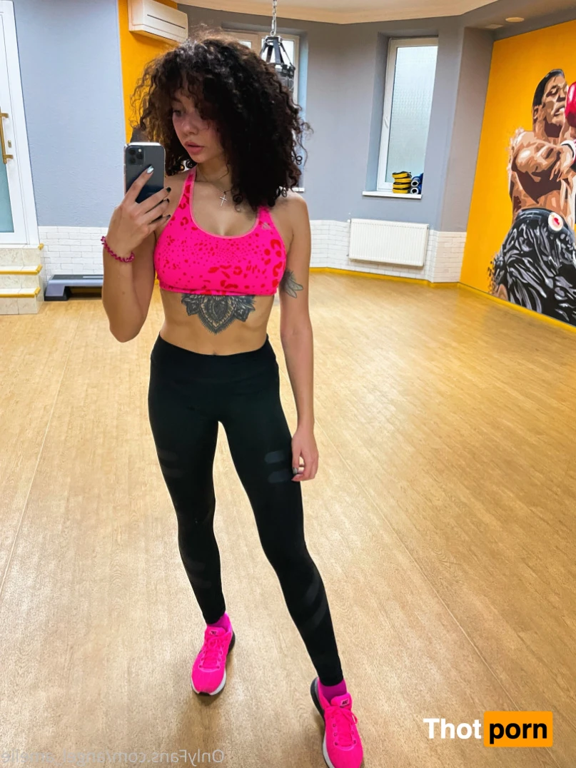 AngelAmelie 13514755