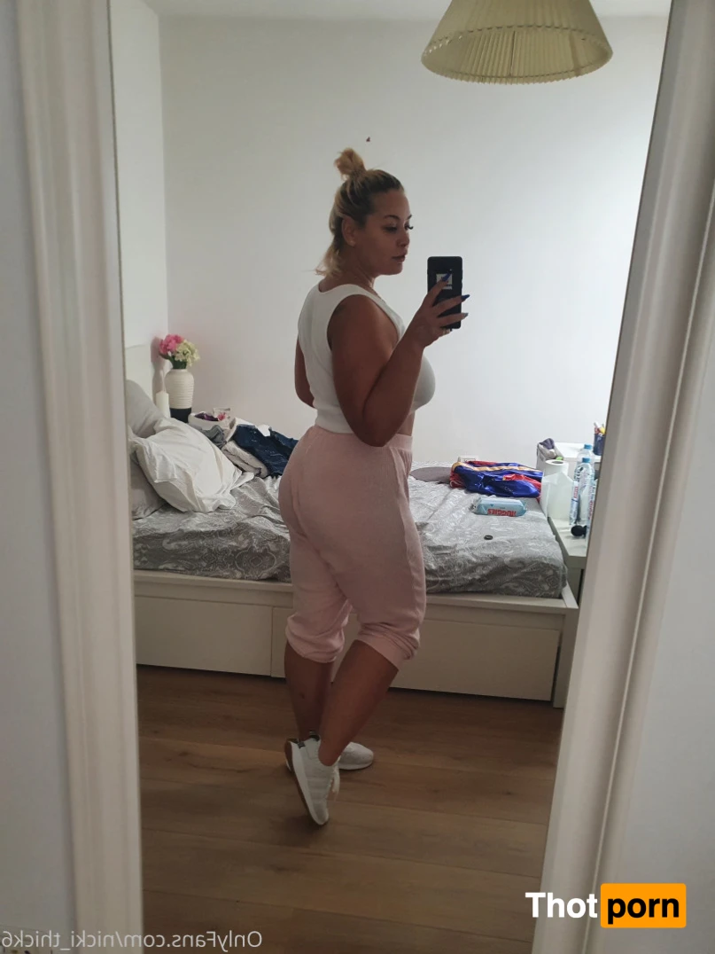 Nicki_thick 13858125
