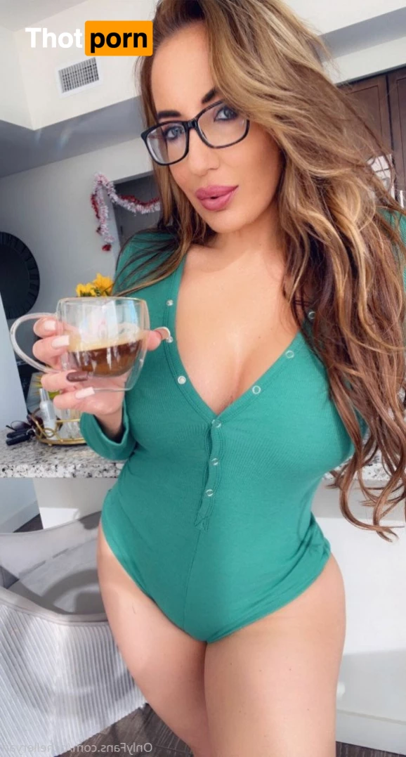 RICHELLE RYAN 1016301