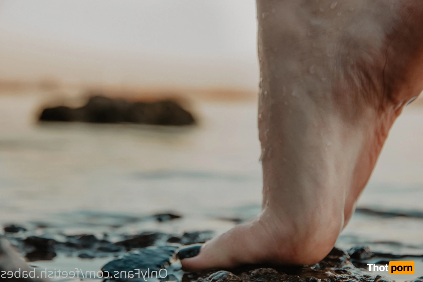 Feetish Babes 15641938