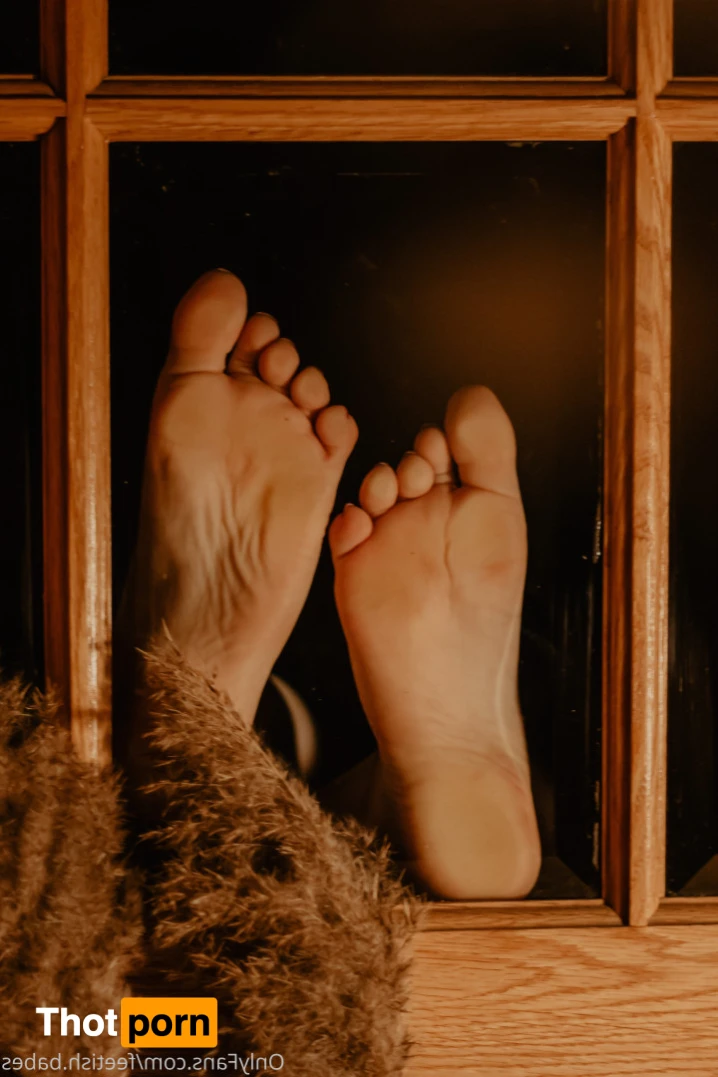 Feetish Babes 15642172