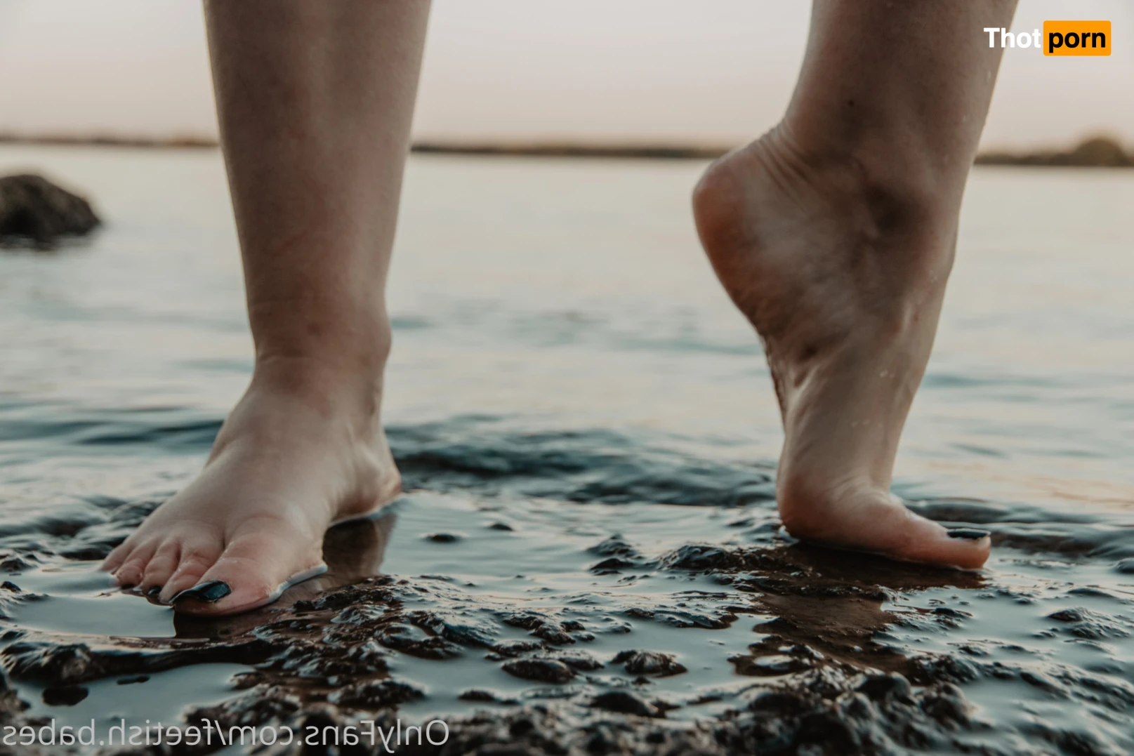 Feetish Babes 15642453