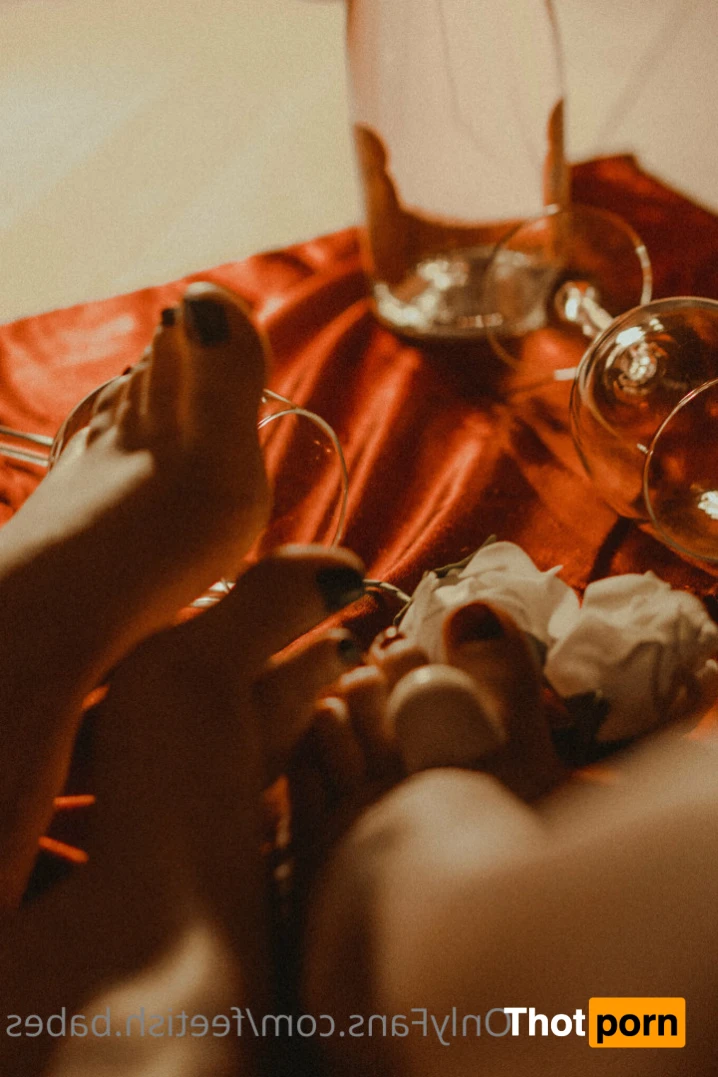 Feetish Babes 15642489