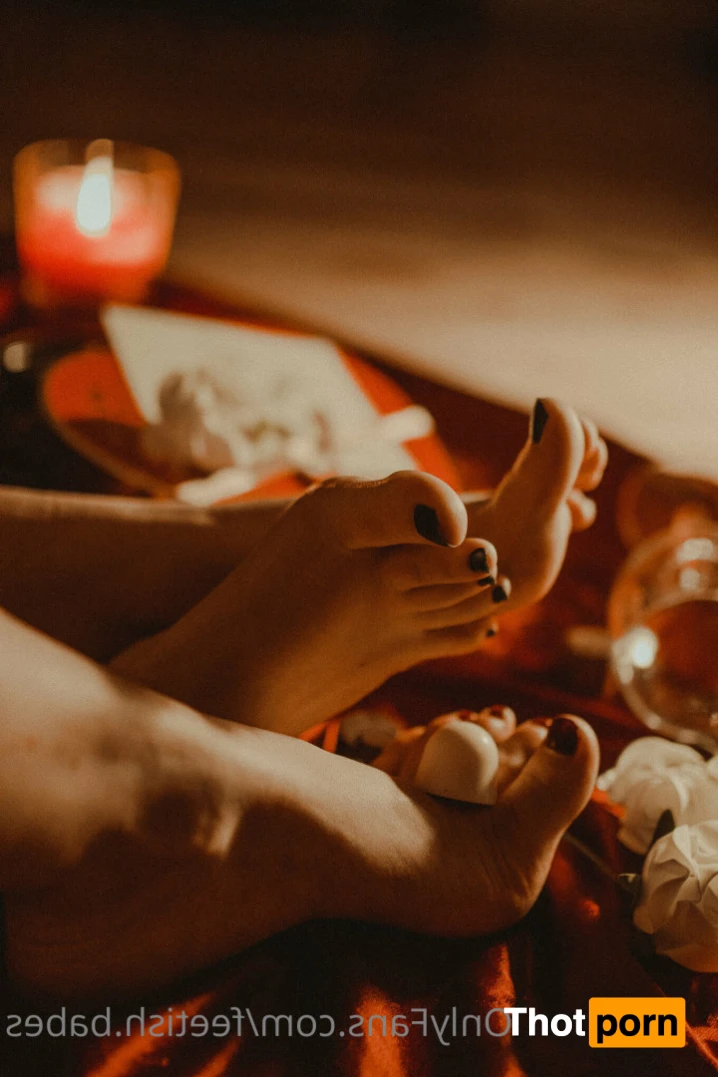 Feetish Babes 15642647