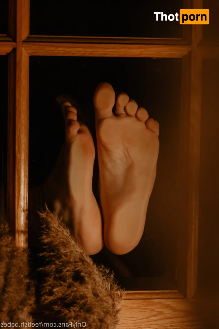 Feetish Babes 15642731