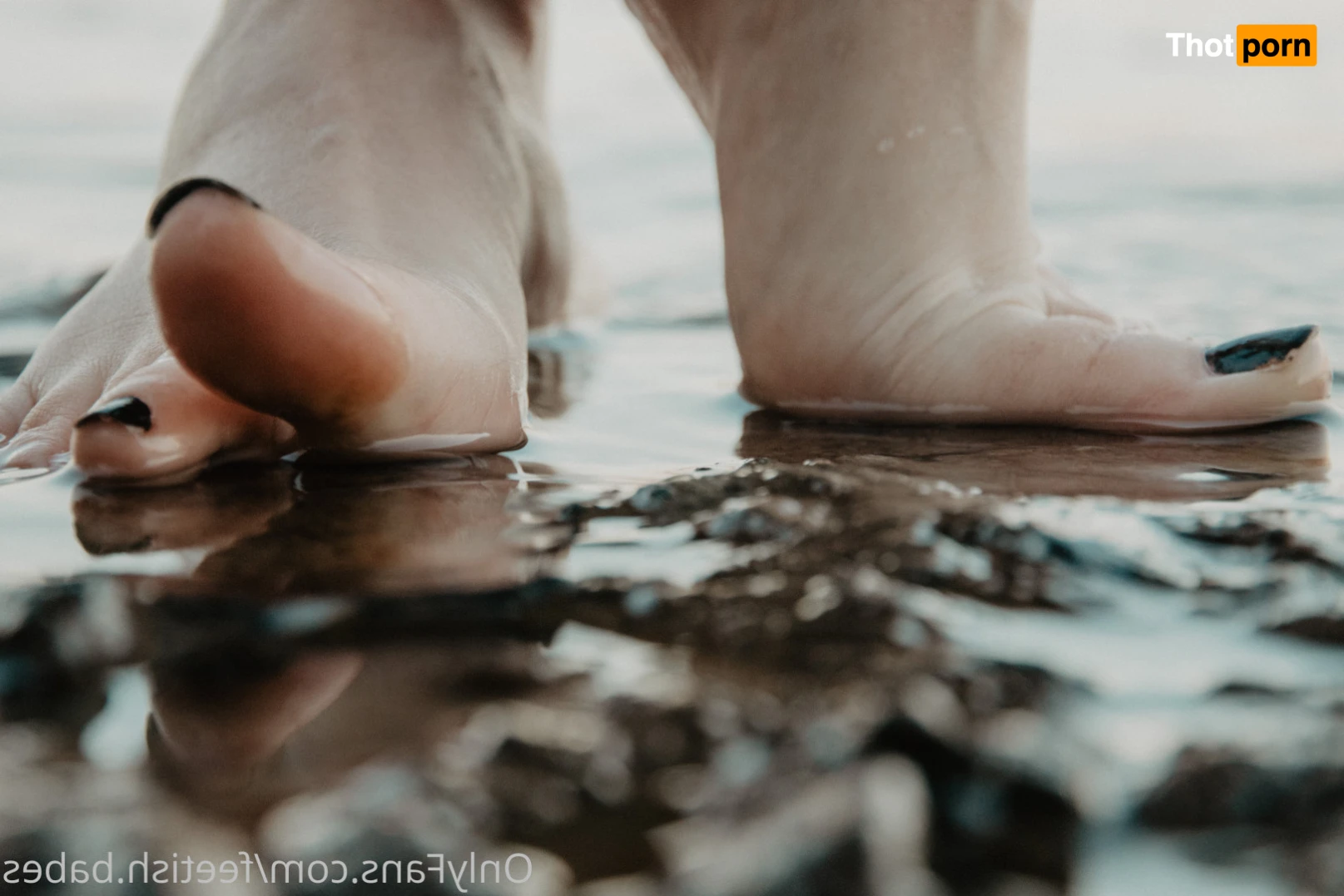 Feetish Babes 15642774