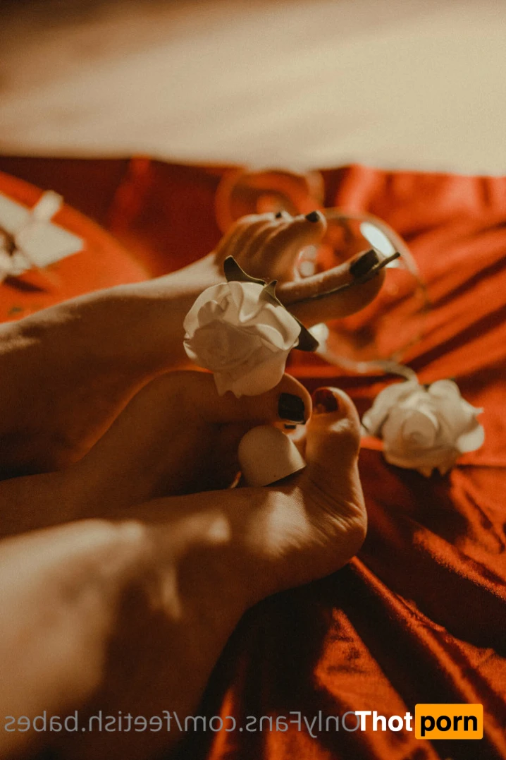 Feetish Babes 15643013