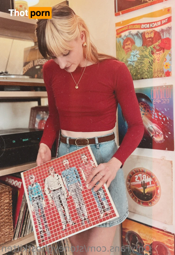 stoneyghostkitten 14048711