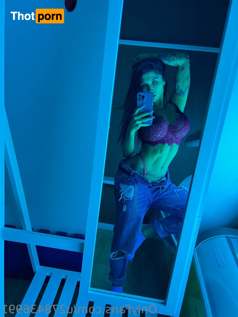 Michaela Besniková 14175307