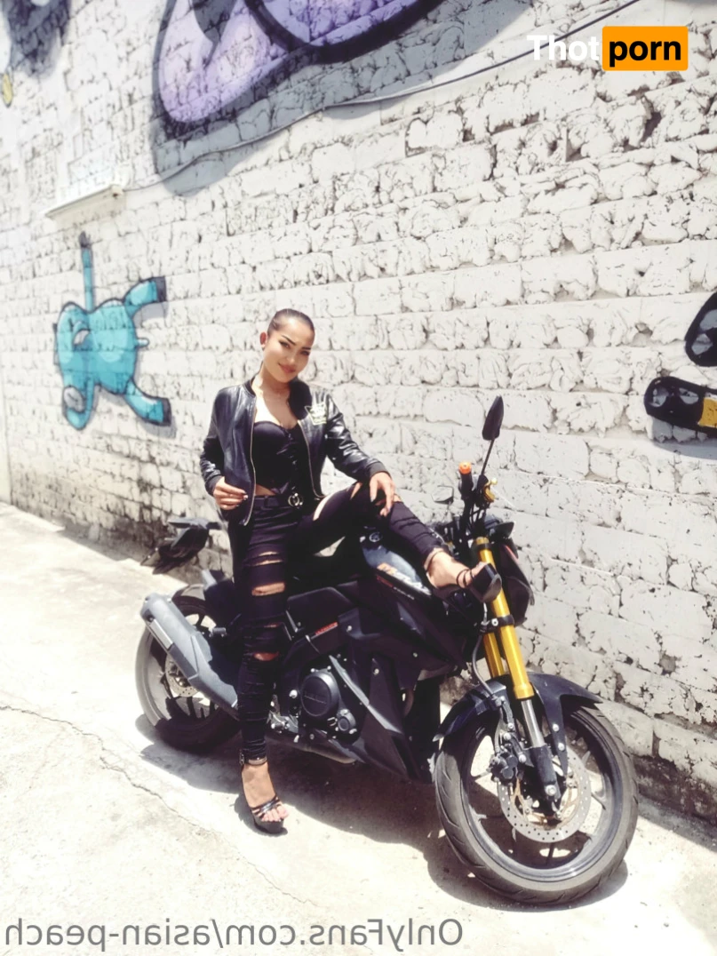 asian-peach 14354096